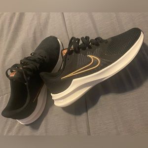 Women’s. Nike tennis shoes